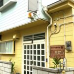 看板の設置と、外壁の塗替え